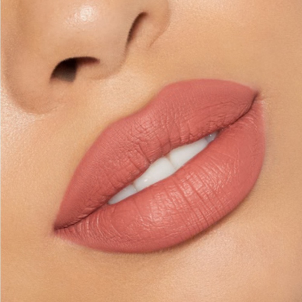 NWT Kylie Cosmetics Matte Liquid Lipstick